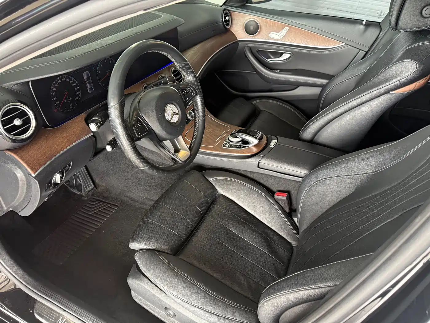 Mercedes-Benz E-Class 2018 Facelift E 200 L фото 9