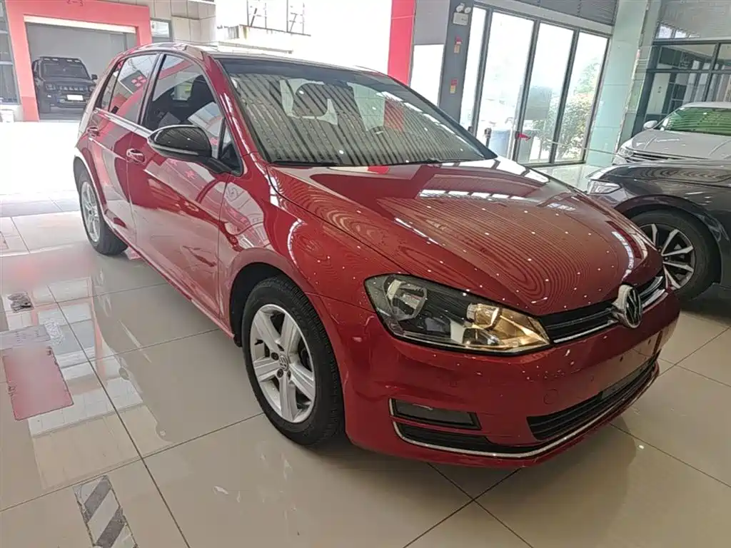Volkswagen Golf 2017 230TSI Auto Comfort Millionth Anniversary Edition фото 4