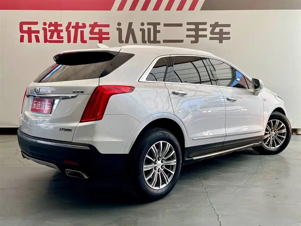Cadillac XT5 2016 28T AWD Luxury Model фото 5