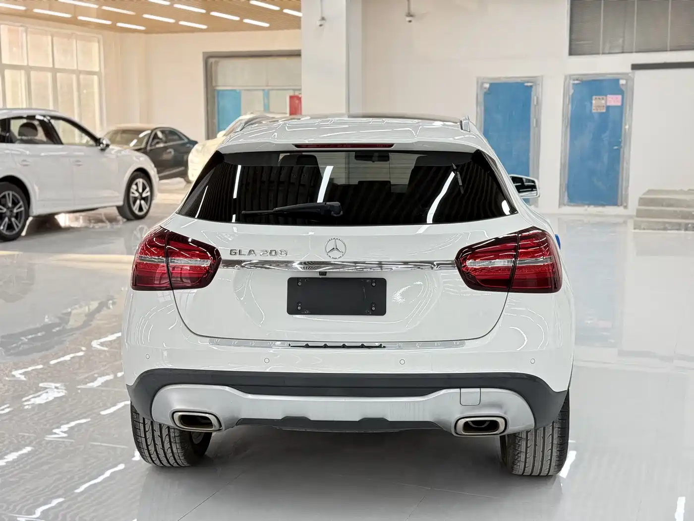 Mercedes-Benz GLA 2018 GLA 200 Dynamic фото 8