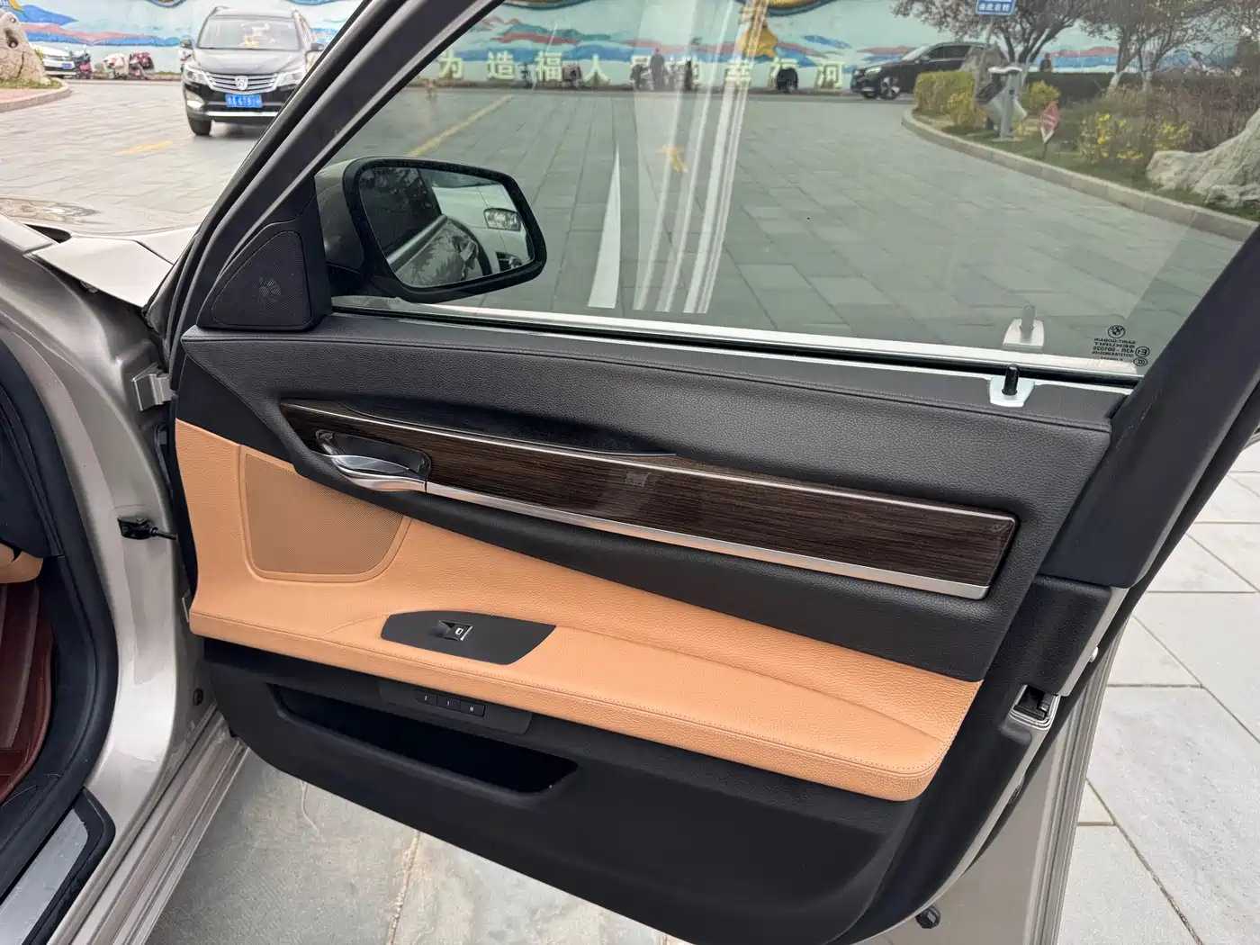 BMW 7 Series 2009 740Li Luxury фото 24