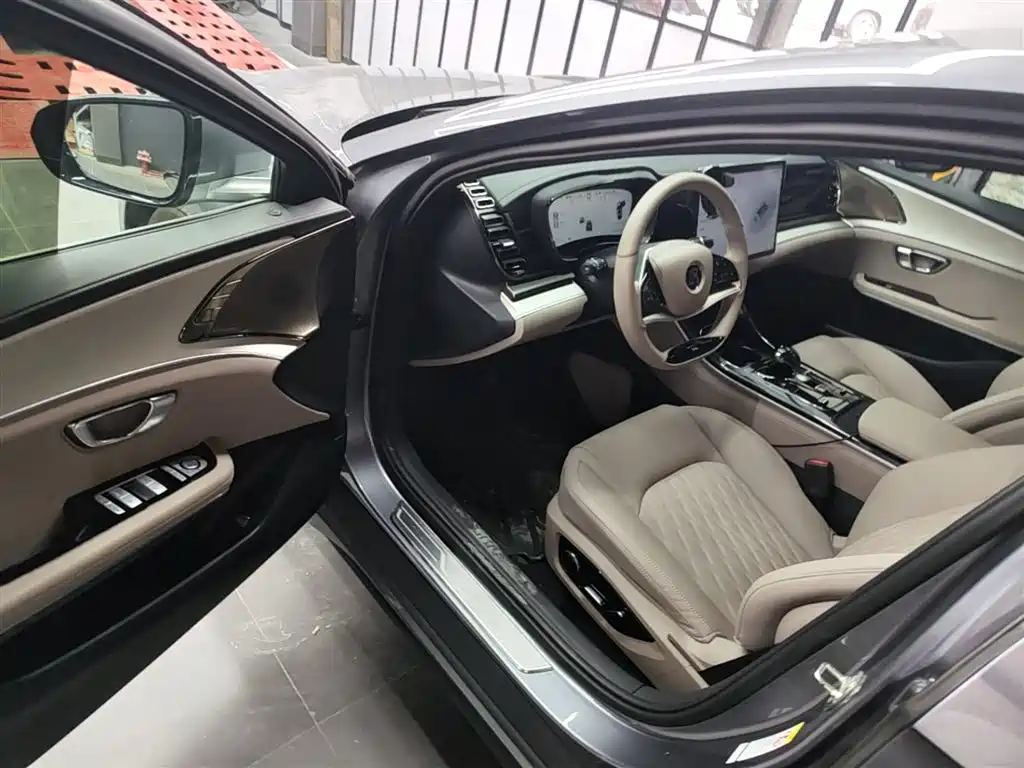BYD Han 2025 Model EV 605KM Premium Version фото 16