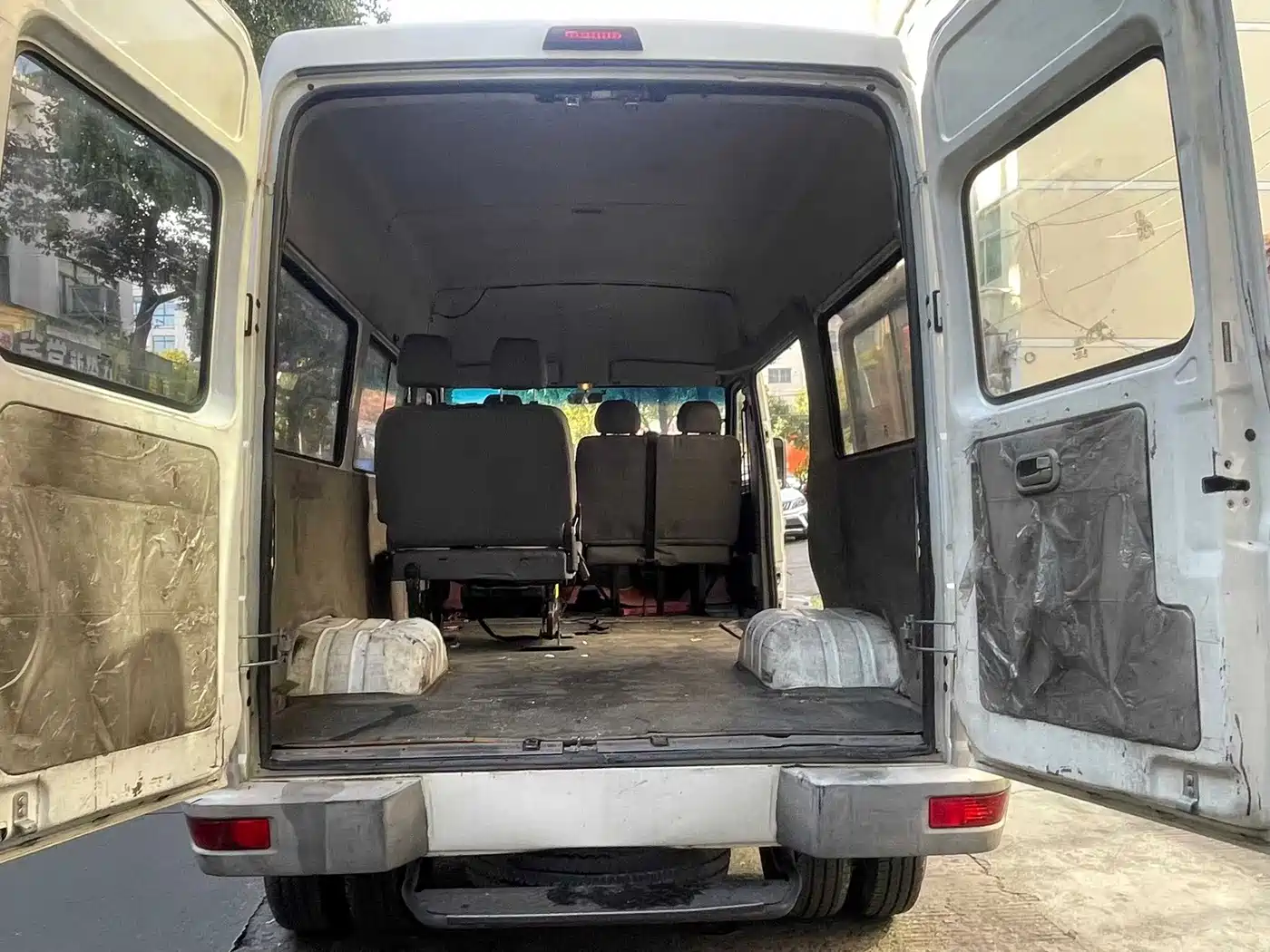 Iveco Daily 2019 2017 2.5T A40 Passenger Van 7-seater 47Z5