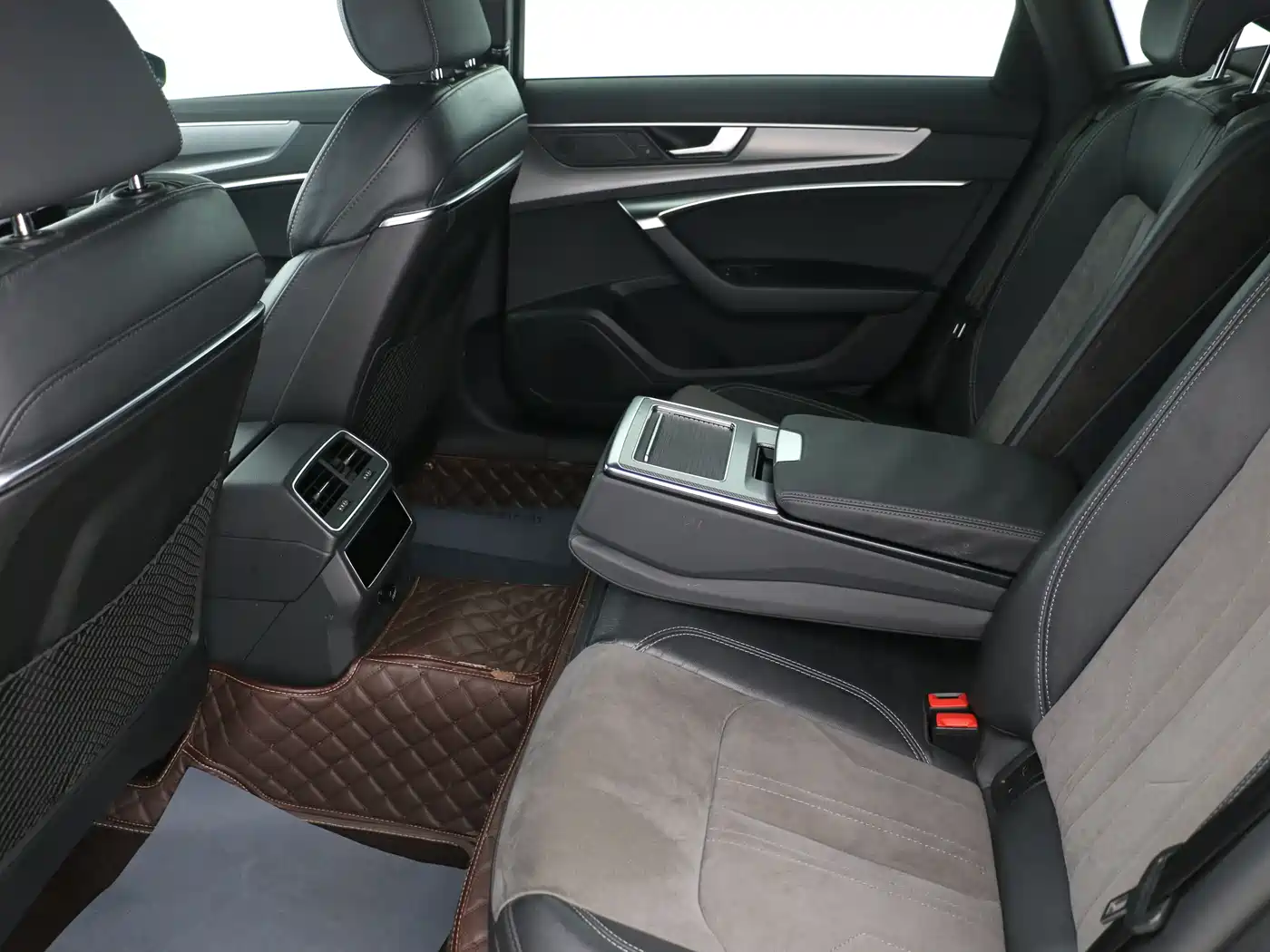Audi A6L 2021 45 TFSI Exclusive Sport фото 8