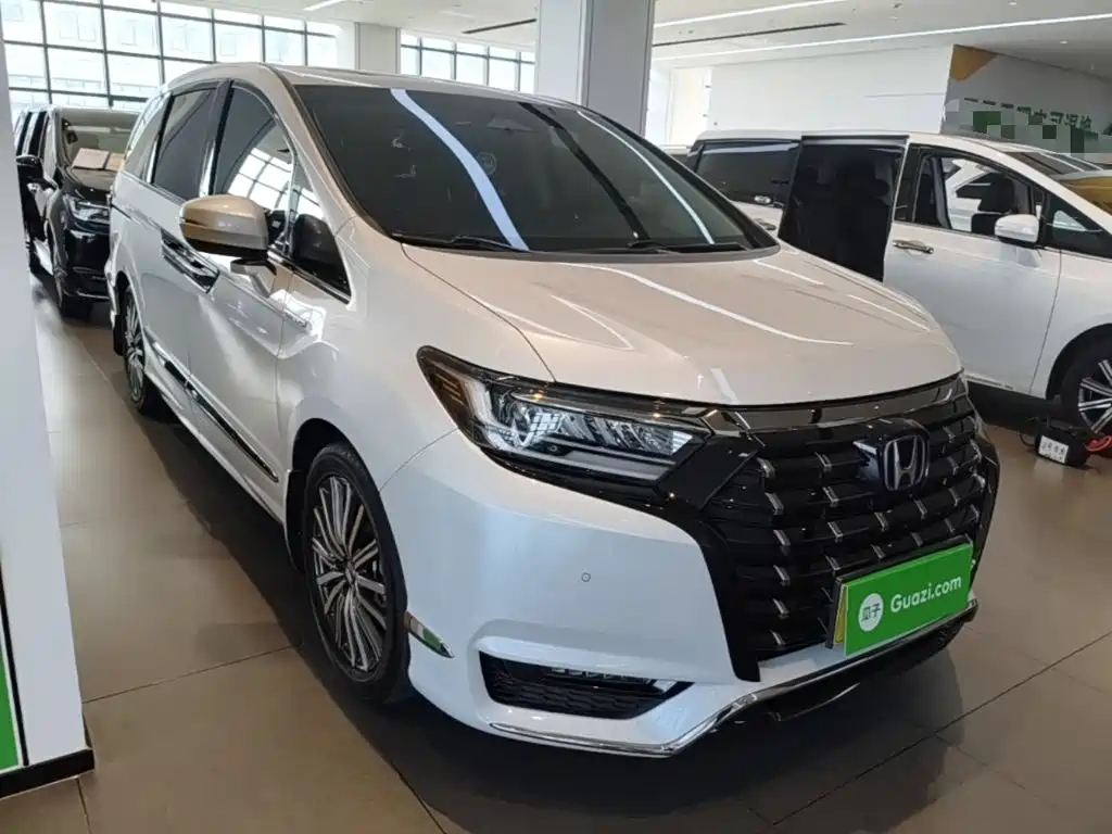 Honda Elysion 2024 2024 2.0L e:HEV Luxury Edition