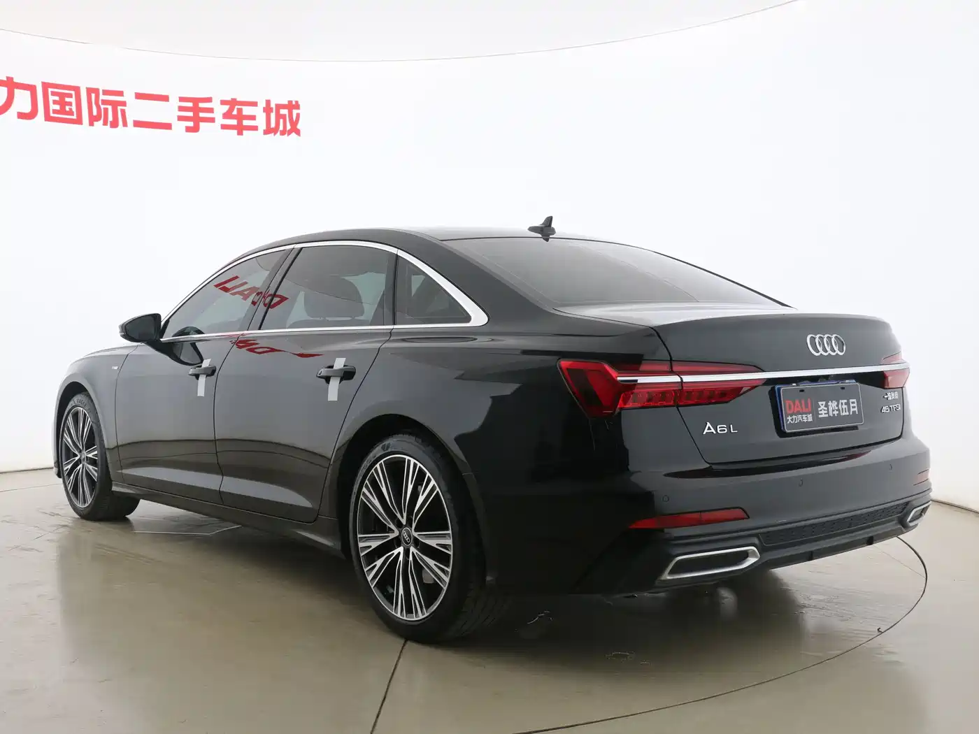 Audi A6L 2021 45 TFSI Exclusive Sport фото 14