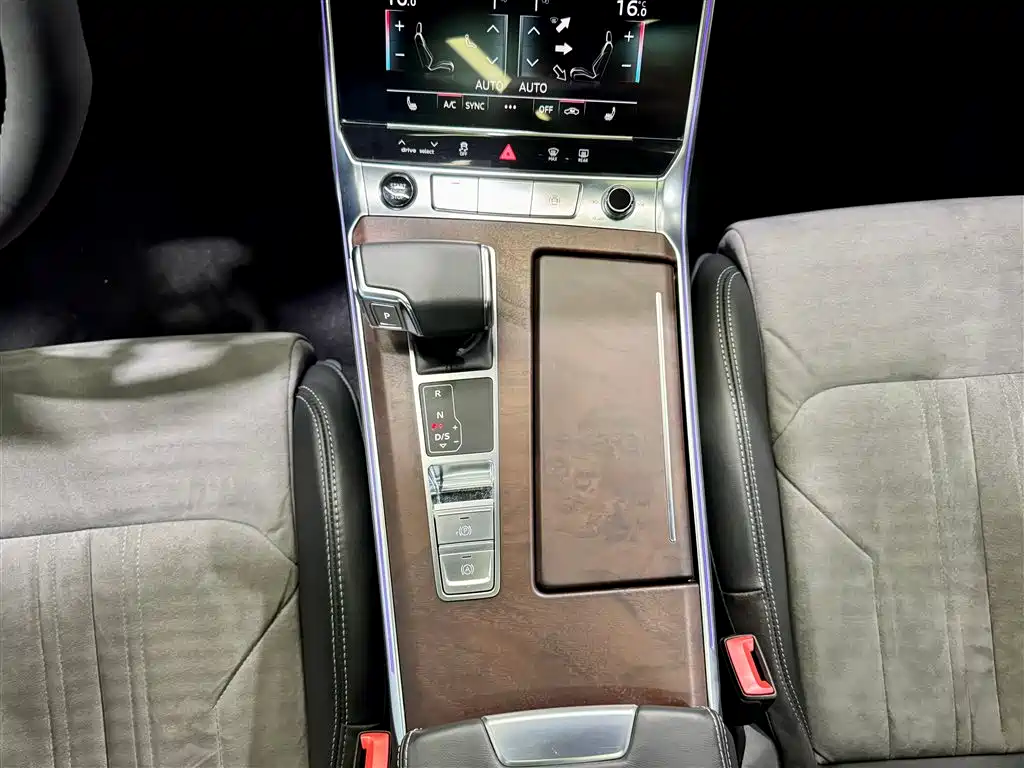 Audi A6L 2023 45 TFSI quattro Premium Dynamic фото 21