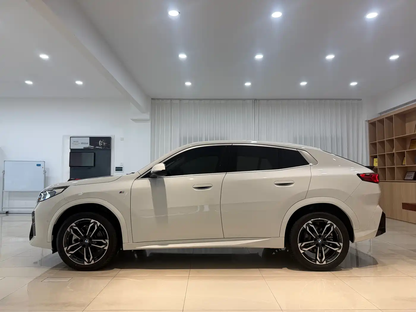 BMW X2 (Import) 2024 sDrive25i M Sport Package фото 3