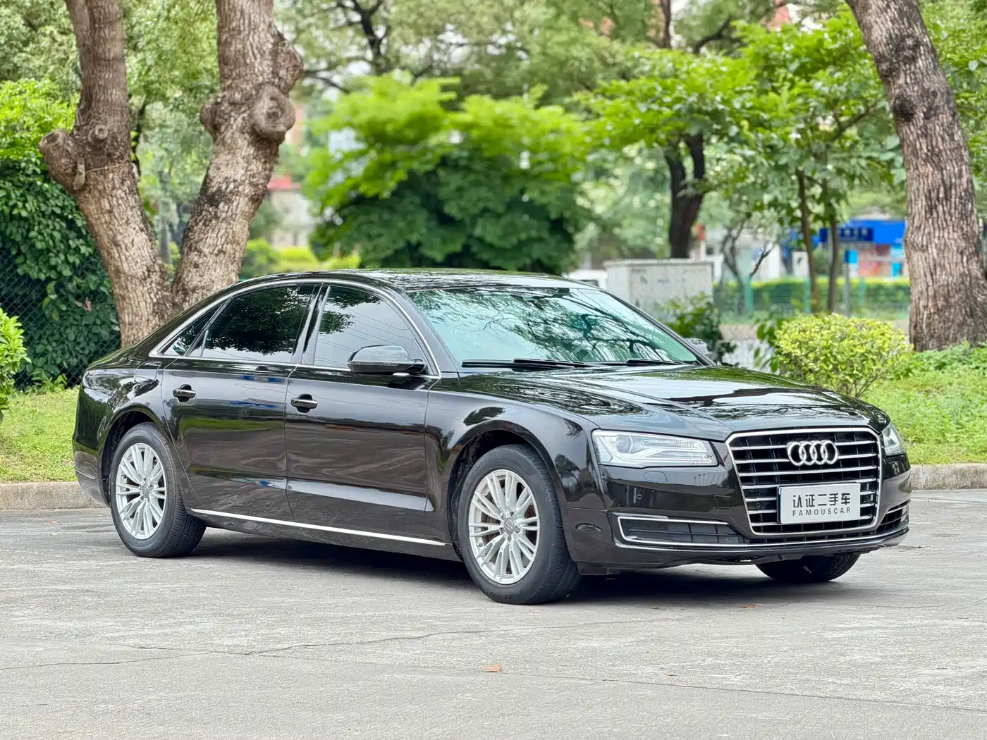 Audi A8 2014 A8L 45 TFSI quattro Comfort фото 3