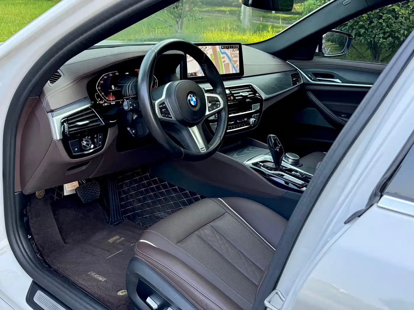 BMW 5 Series 2022 530Li Leading Luxury Package фото 5