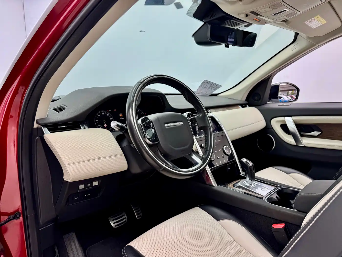 Land Rover Discovery Sport 2020 249PS R-Dynamic Performance Tech 7-seater фото 7