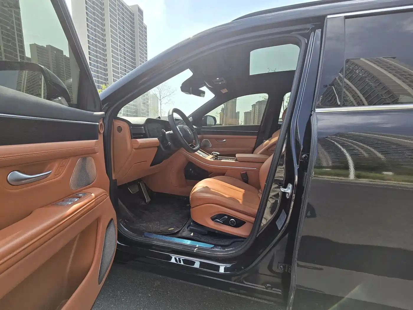 AITO Wenjie AITO M7 2024 1.5T Smart Drive RWD Ultra 6-seater фото 4