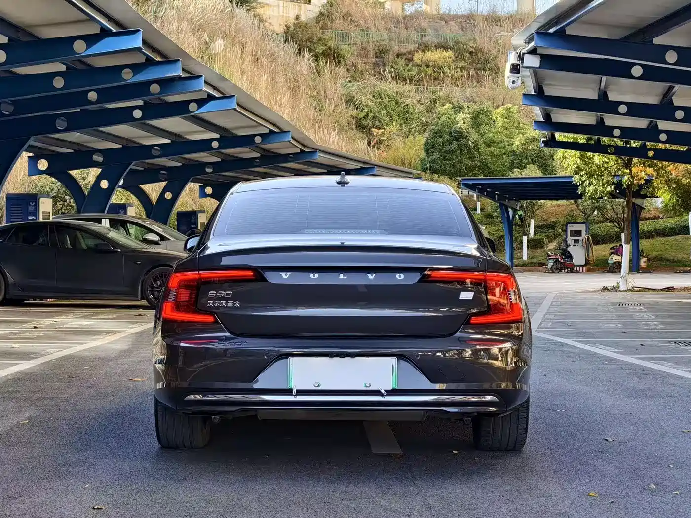 Volvo S90 Plug-in Hybrid 2021 2021 T8 E-Drive Hybrid Zhiyi Luxury Edition