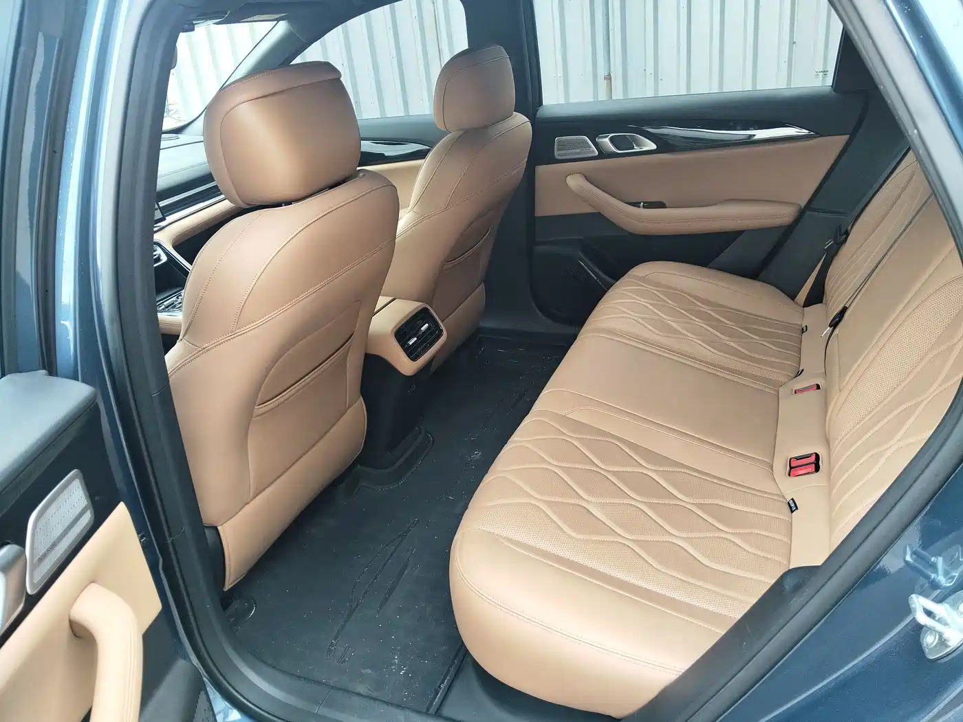 Geely Galaxy Galaxy A7 2025 EM-i фото 16