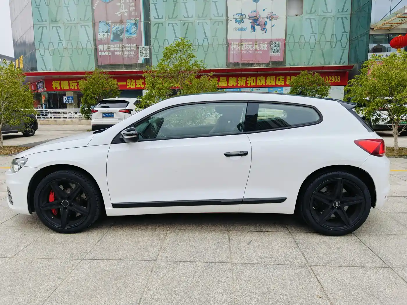 Volkswagen Scirocco 2015 1.4TSI Trend Edition фото 9