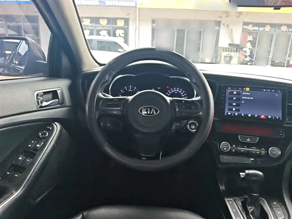 Kia K5 2014 2.0L Automatic LUXURY фото 11