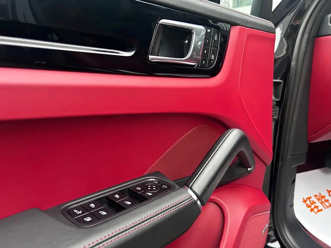 Porsche Cayenne New Energy 2022 2022 Cayenne E-Hybrid 2.0T Platinum Edition