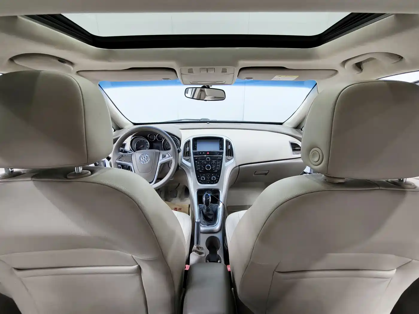 Buick Excelle 2013 Model GT 1.6L Manual Progressive фото 10