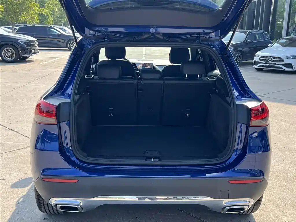 Mercedes-Benz GLA 2023 2023 GLA 200