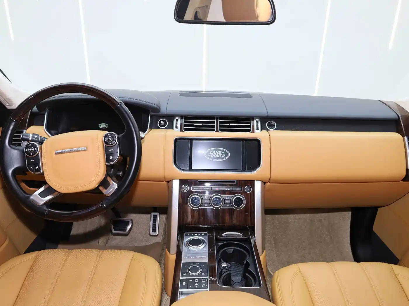 Land Rover Range Rover 2015 2014 Facelift 3.0 SC V6 Vogue