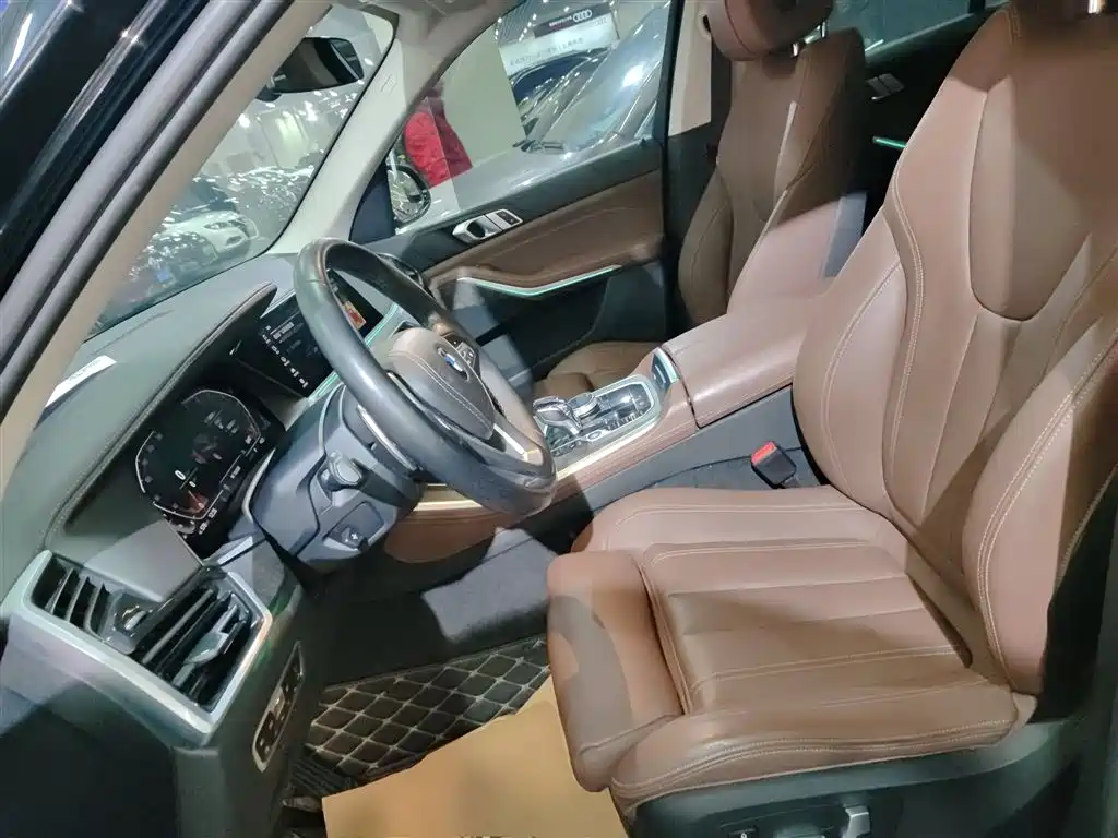 BMW X5 (Import) 2020 xDrive30i X Design Package фото 15