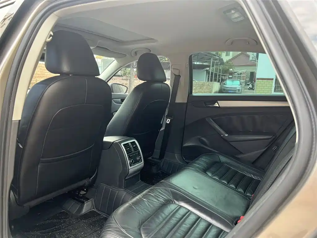 Volkswagen Passat 2013 2.0TSI DSG Yuzun фото 9