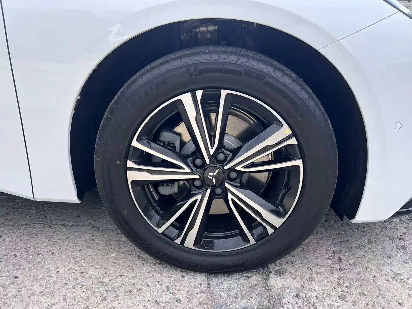 Hongqi EH7 2025 2025 600 Smart Selection Edition