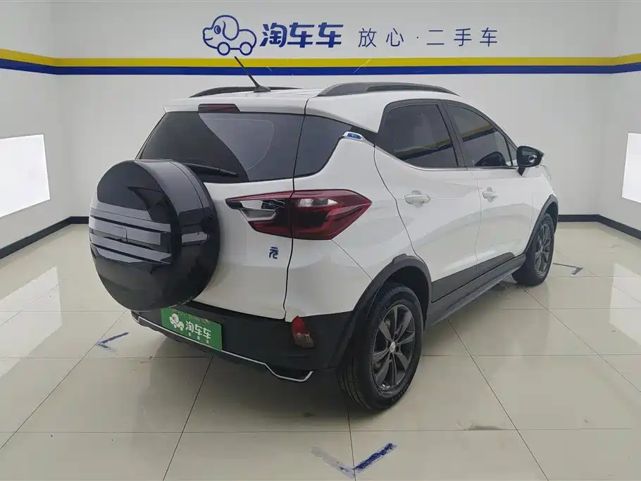 BYD Yuan New Energy 2019 EV360 Smart Connect Premium Edition фото 3