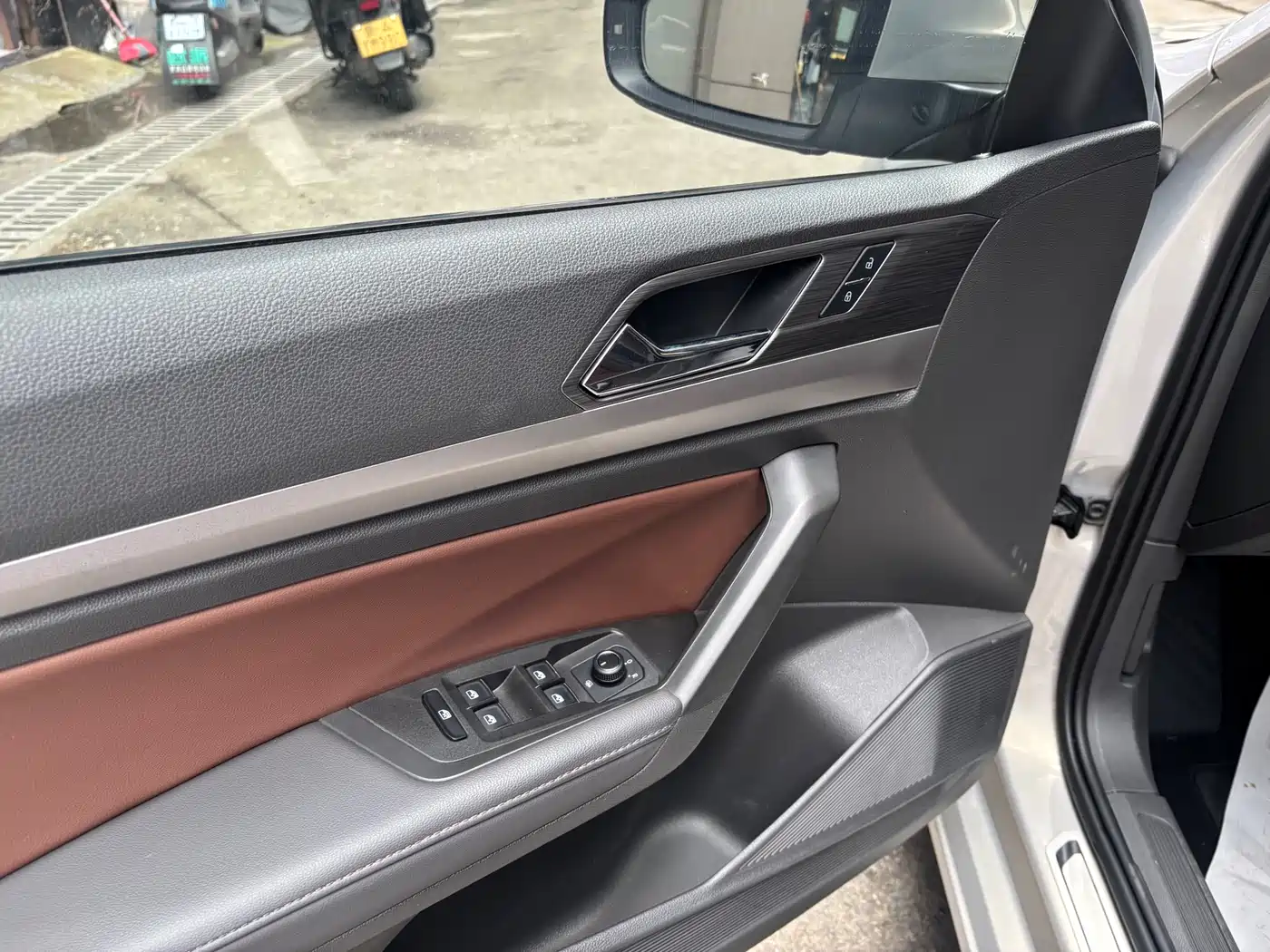 Volkswagen Lavida 2019 280TSI DSG Luxury Edition China VI фото 5