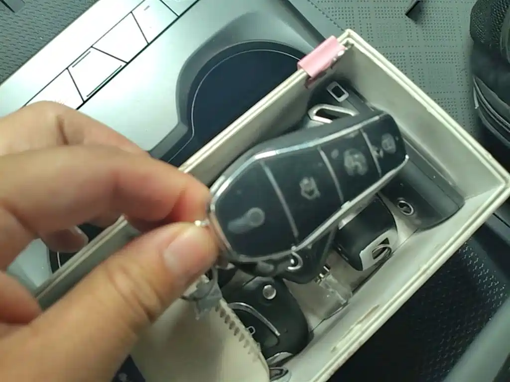 BYD Qin PLUS 2026 DM-i Smart Edition 128KM Progressive фото 9