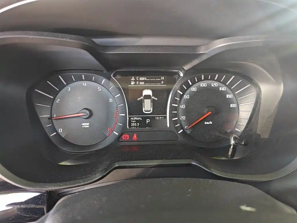 GAC Trumpchi Trumpchi GS4 2016 235T G-DCT Luxury Edition фото 4
