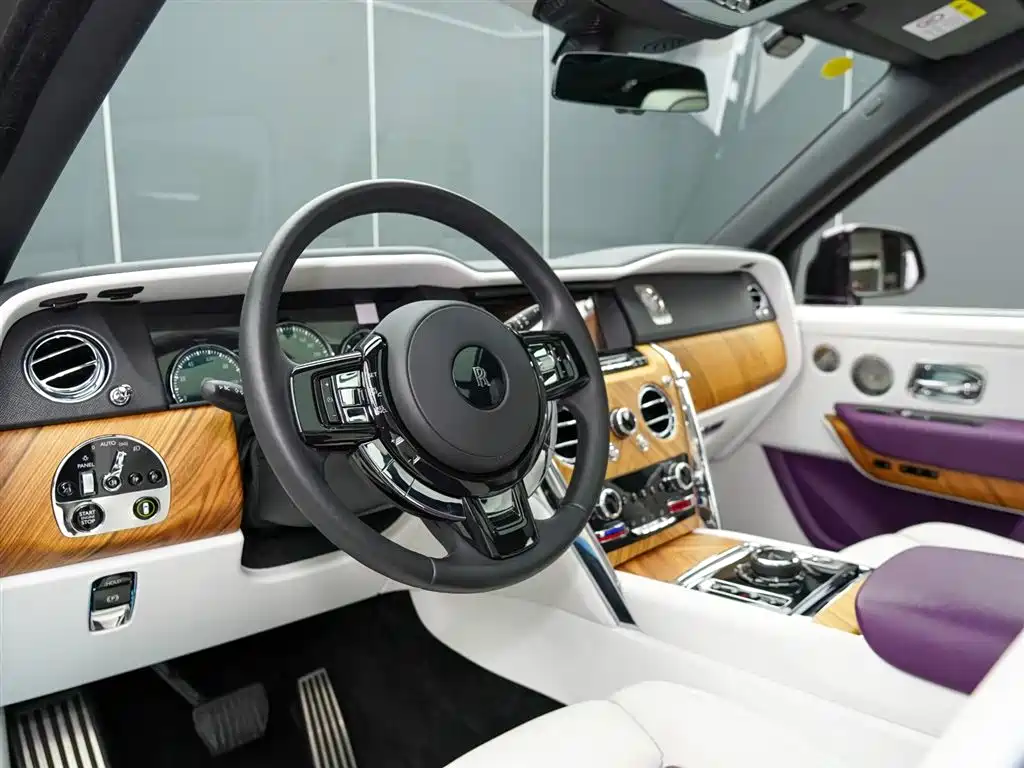 ROLLS-ROYCE CULLINAN