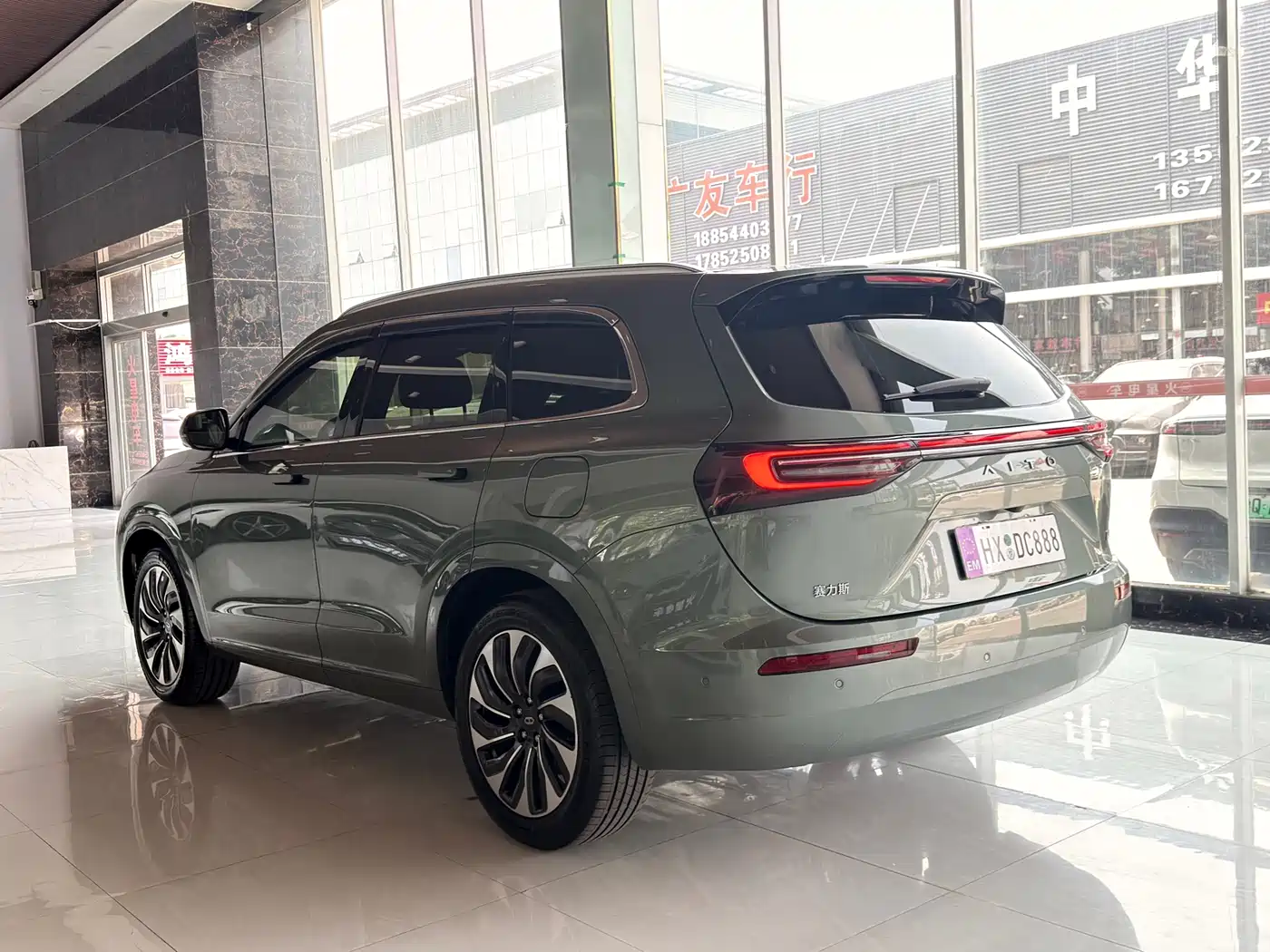 AITO Wenjie AITO M7 2022 1.5T RWD Comfort Edition фото 15