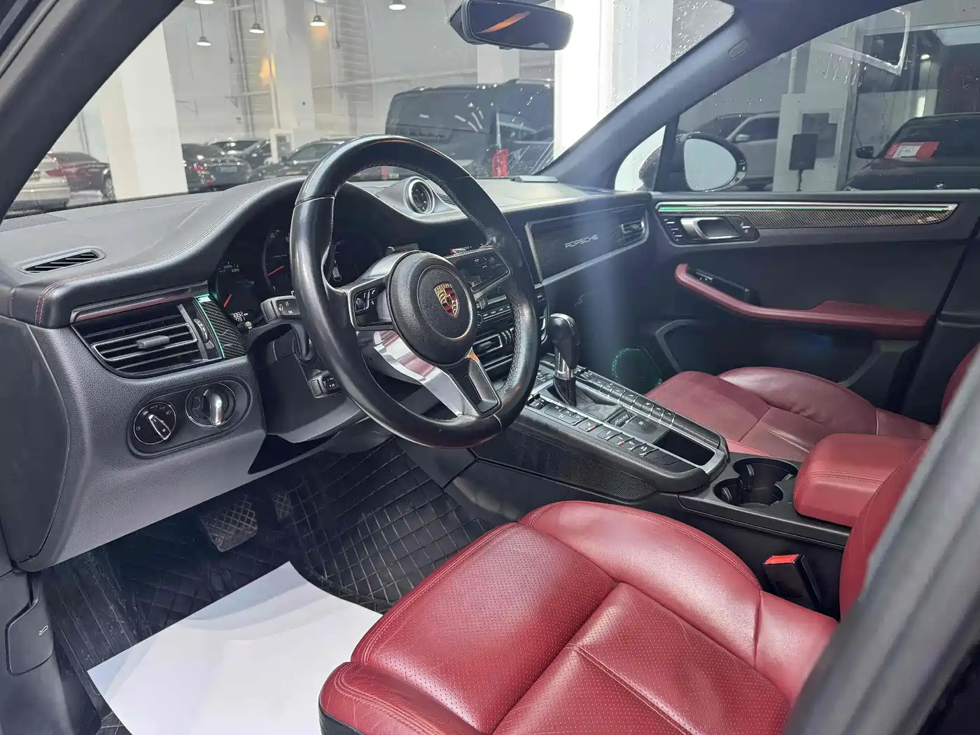 Porsche Macan 2020 Macan 2.0T фото 7