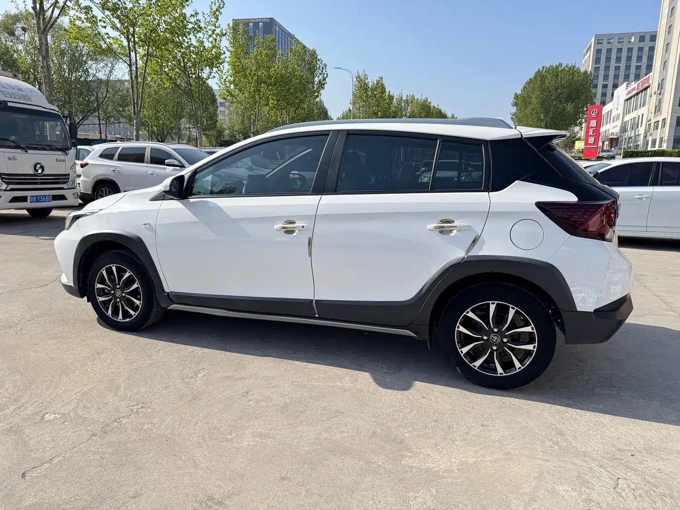 Toyota YARiS L Zhi Xuan 2020 1.5L CVT Leading Edition фото 4