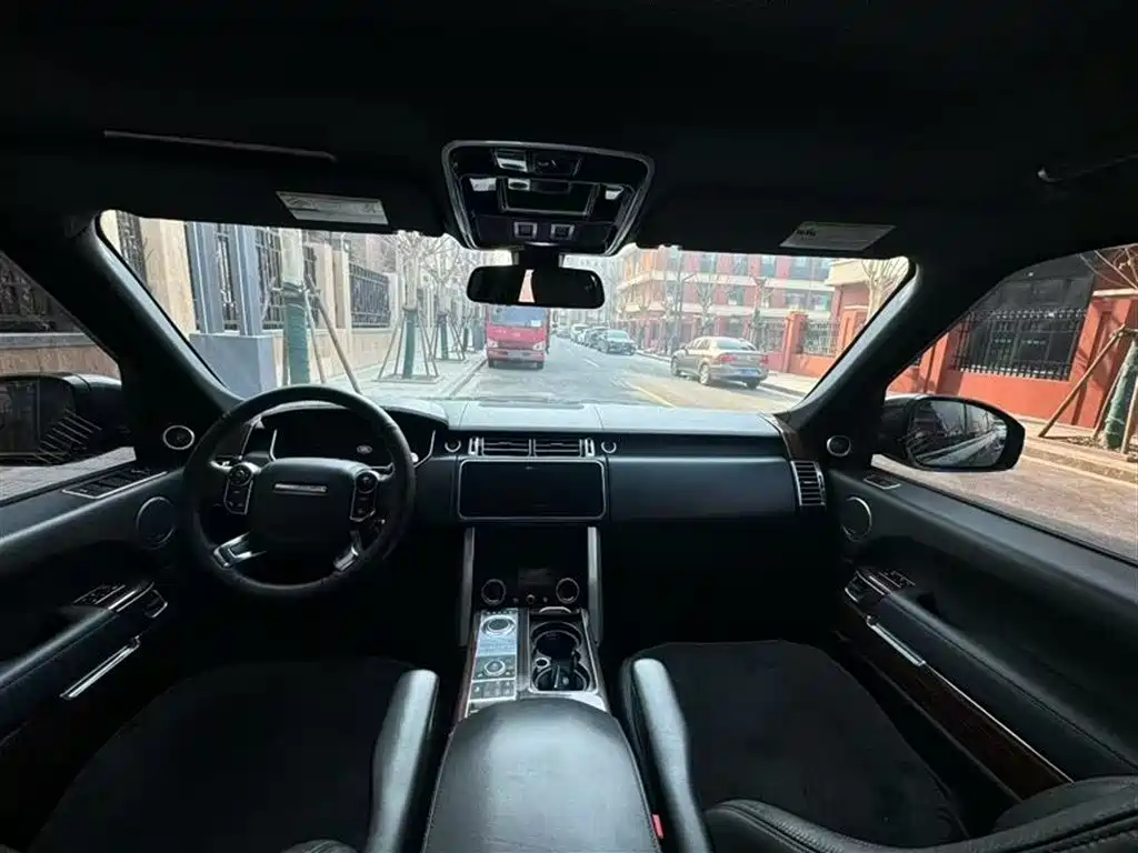 Land Rover Range Rover 2015 3.0 TDV6 Vogue фото 8