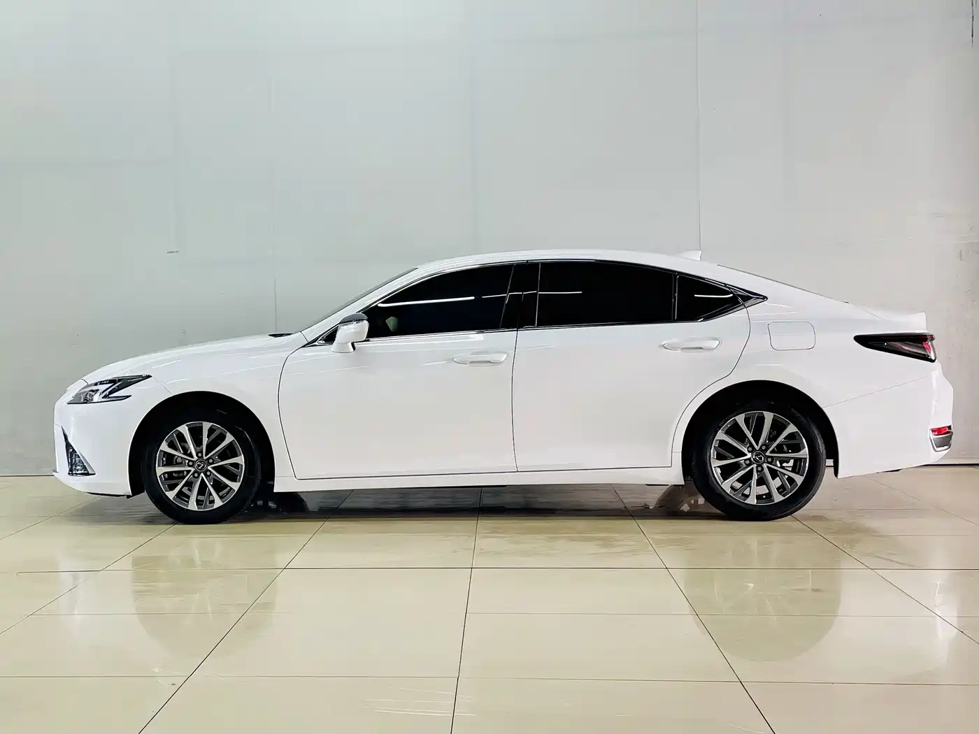 2026 Lexus ES