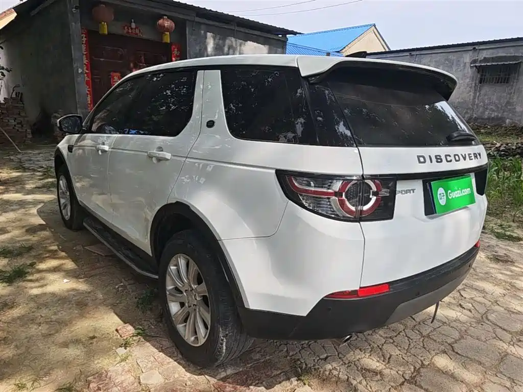 Land Rover Discovery Sport 2018 240PS SE Edition фото 5