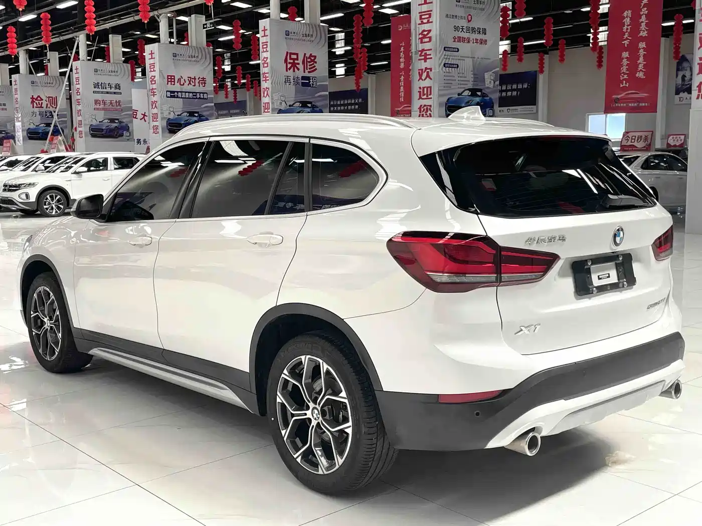 BMW X1 2022 sDrive20Li Fashion фото 4