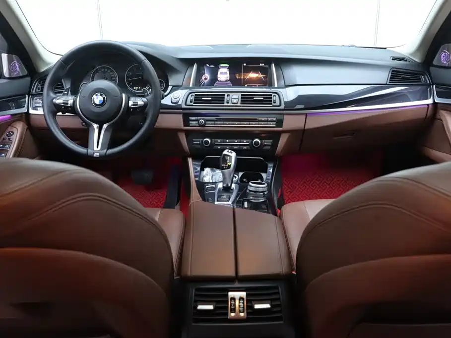 BMW 5 Series 2014 520Li Elegance фото 23
