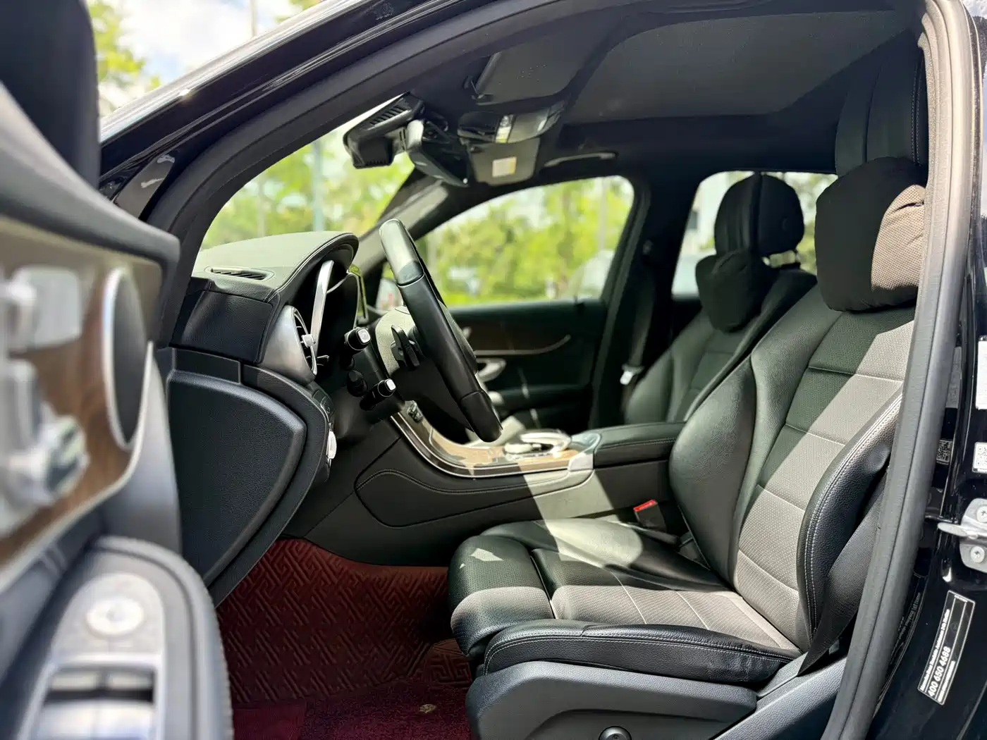 Mercedes-Benz GLC 2017 GLC 300 4MATIC Dynamic фото 14