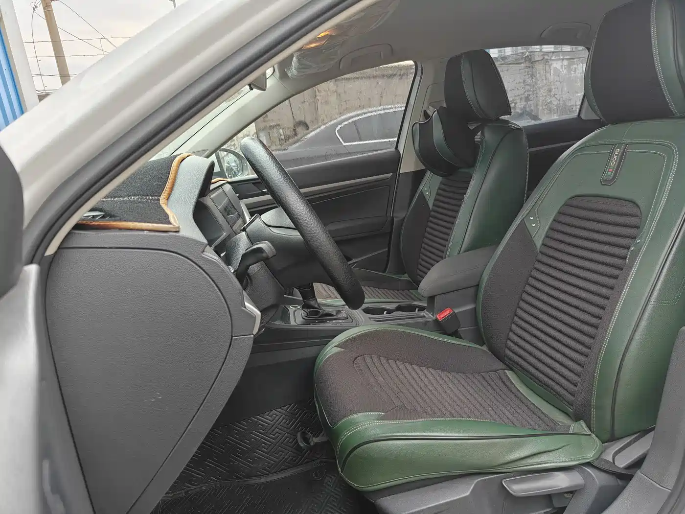 Volkswagen Lavida 2018 1.5L Auto Trend Edition China V фото 9