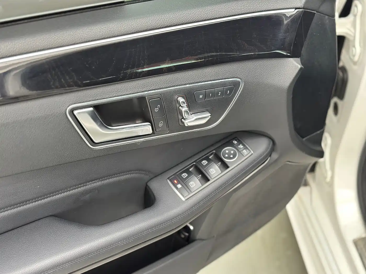 Mercedes-Benz E-Class 2015 Facelift E 260 L Sport фото 18