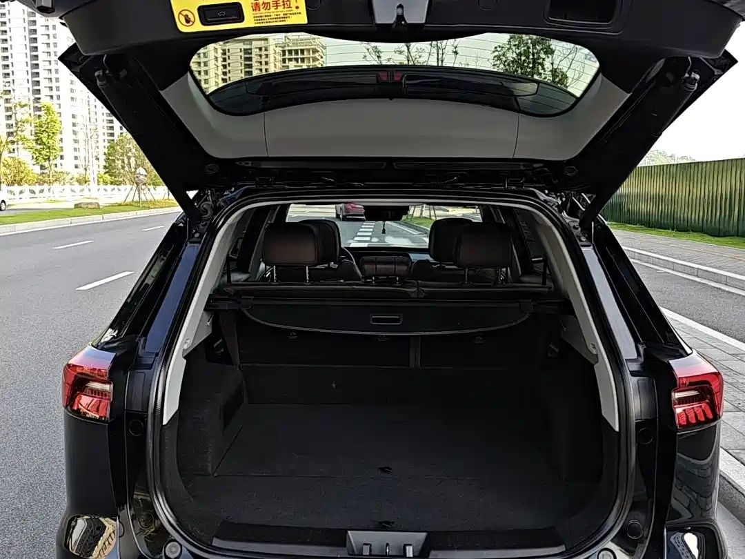Chery Tiggo 8 PRO 2023 2022 290T 2WD Vast Version 5-Seater