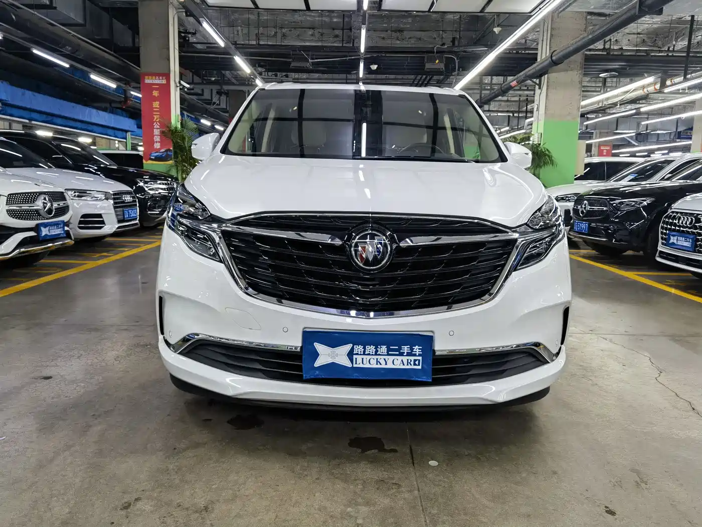 Buick GL8 2022 ES Landmark 653T Premium фото 2