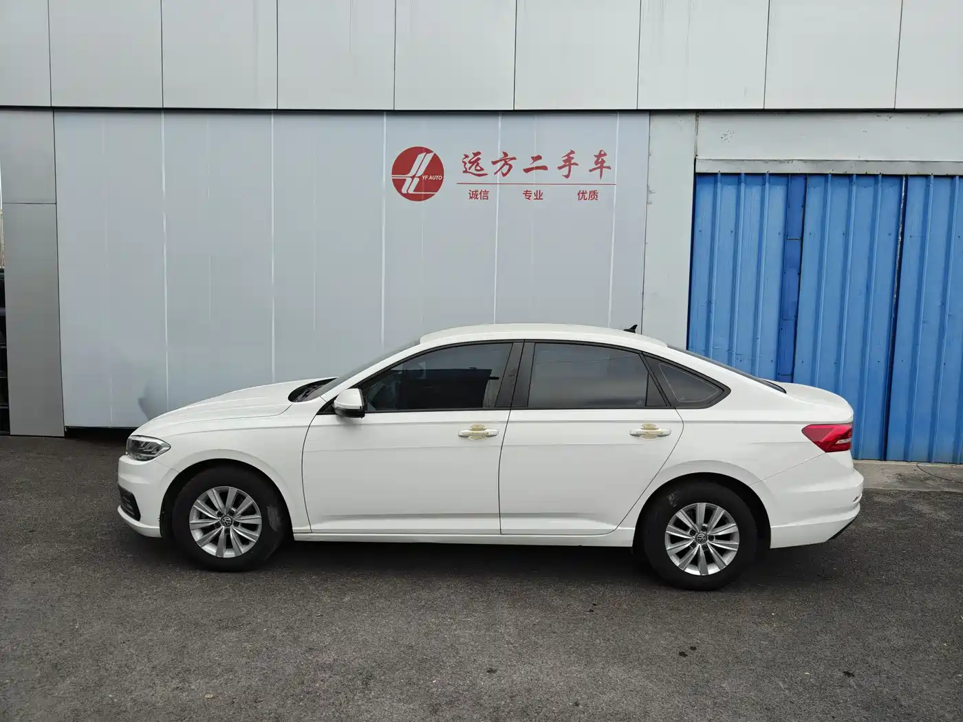 Volkswagen Lavida 2018 1.5L Auto Trend Edition China V фото 3