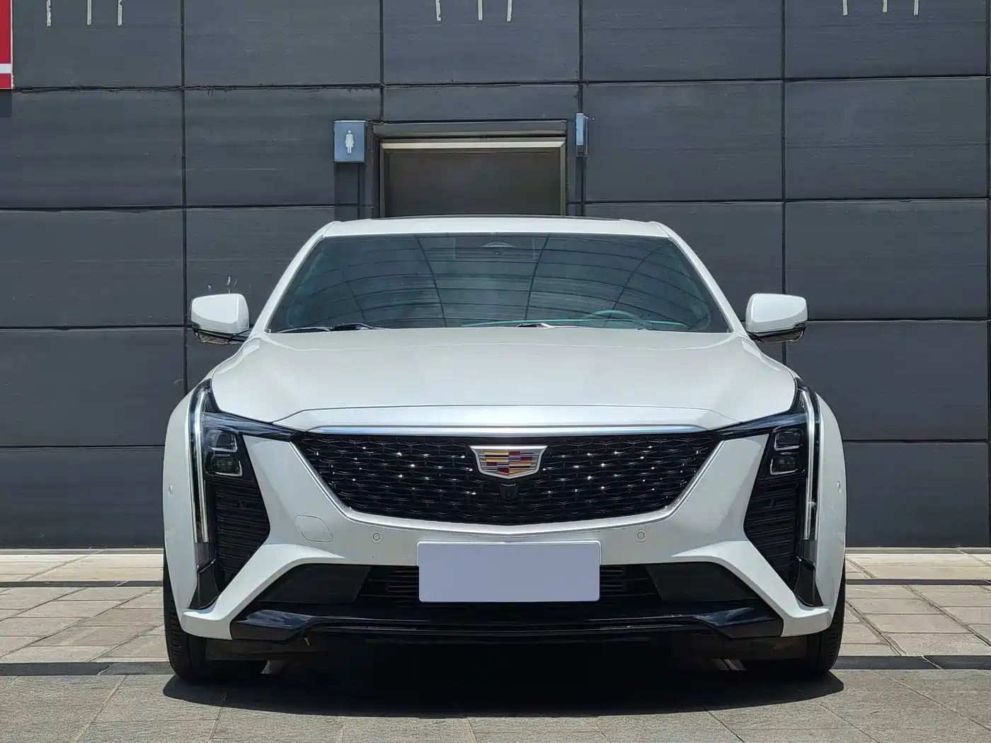 Cadillac CT5 2025 Model 28T Urban Sport Edition фото 2