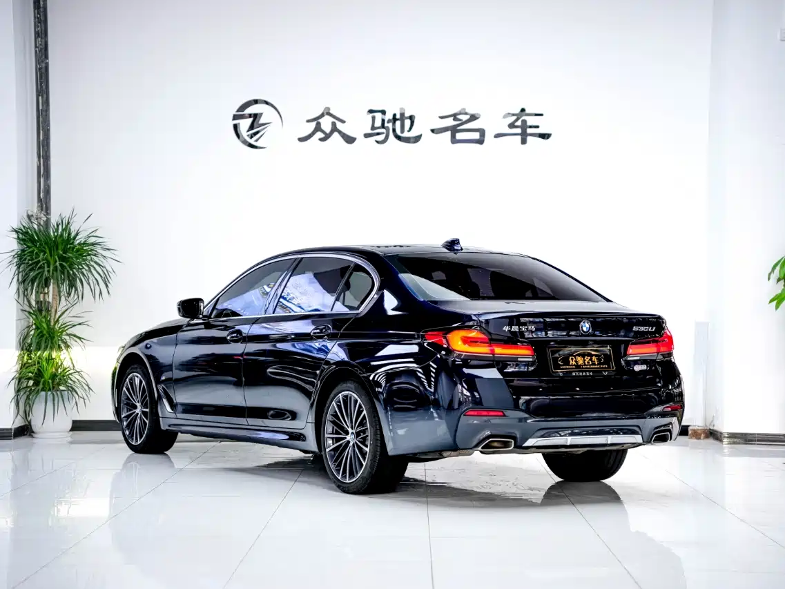 BMW 5 Series 2023 Facelift 530Li Leading M Sport Package фото 11