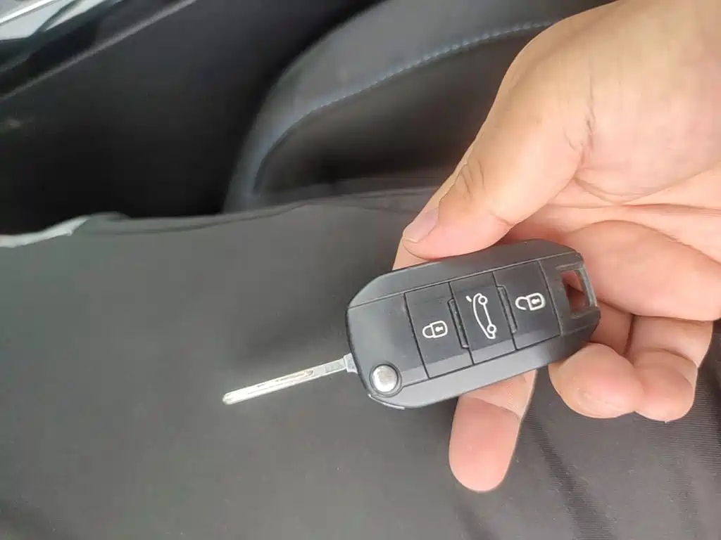 Фото 9 - Peugeot 308