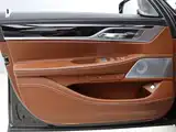 Фото 19 - BMW 7 Series